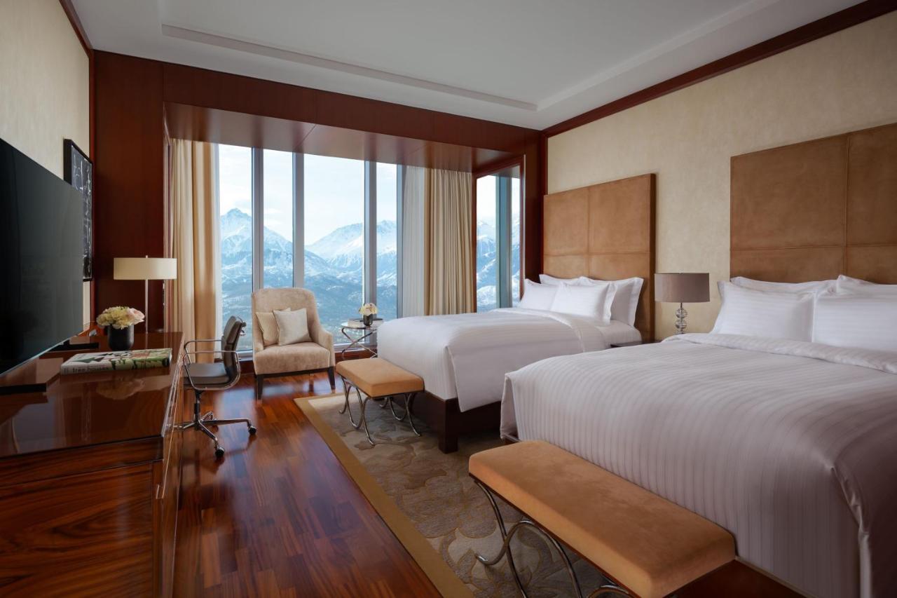होटल The Ritz-carlton, Almaty
