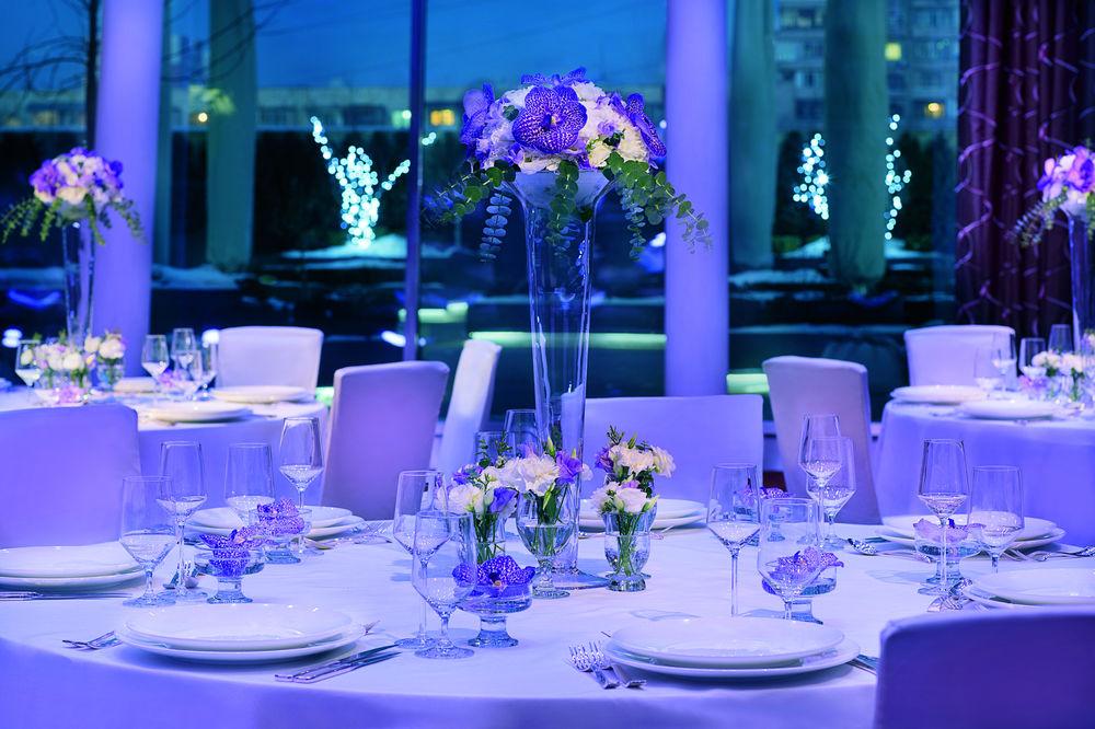 The Ritz-carlton, होटल